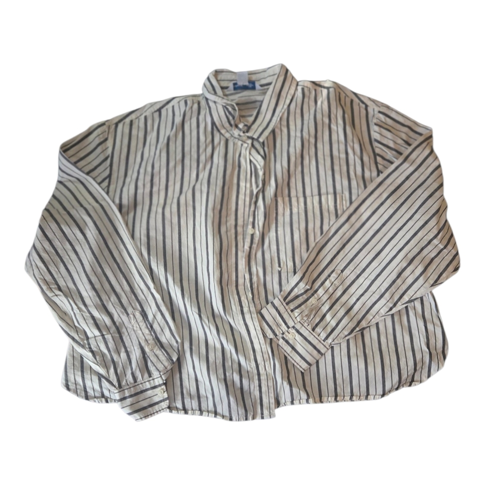 Old Navy Black and White Striped Cropped Button Down Shirt